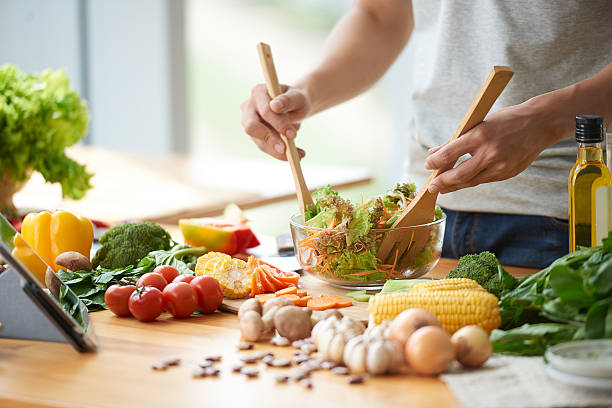 Stronger Every Day: The Power of Small Changes in Fitness and Nutrition